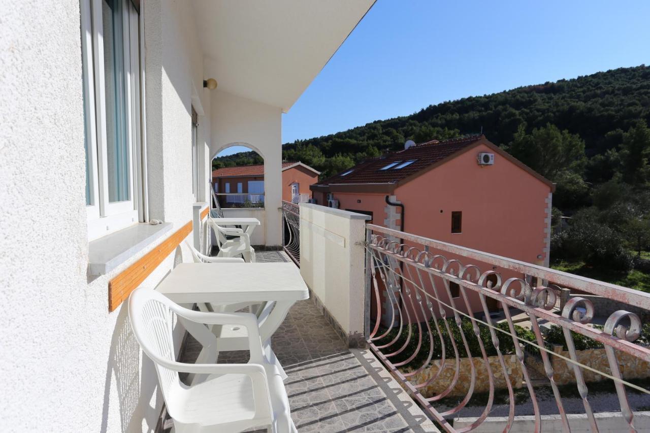 Apartments By The Sea Slatine, Ciovo - 14541 Exterior photo
