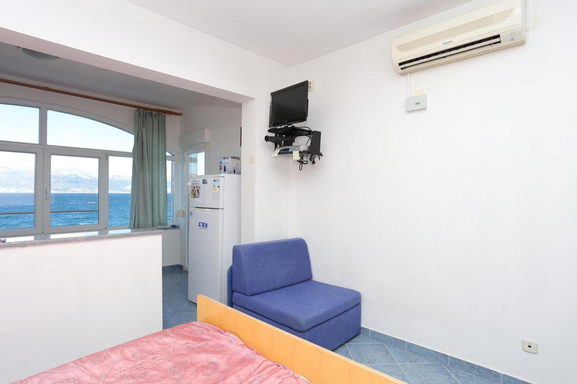 Apartments By The Sea Slatine, Ciovo - 14541 Room photo